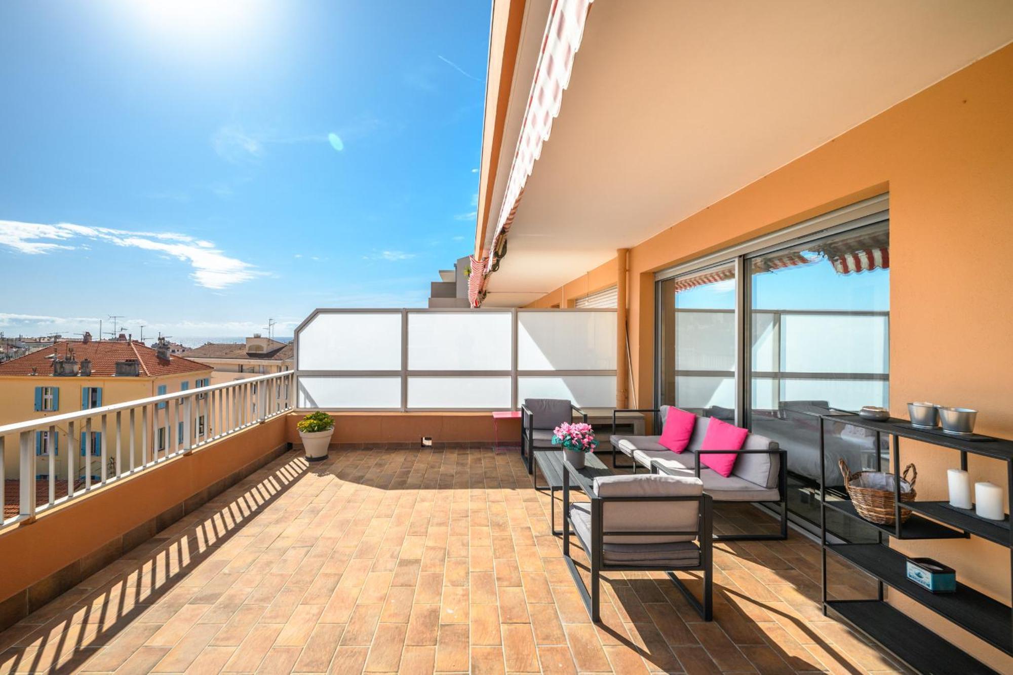 'L'Alicante Proche' Gare, Terrasse, Vue Mer Mentone Esterno foto